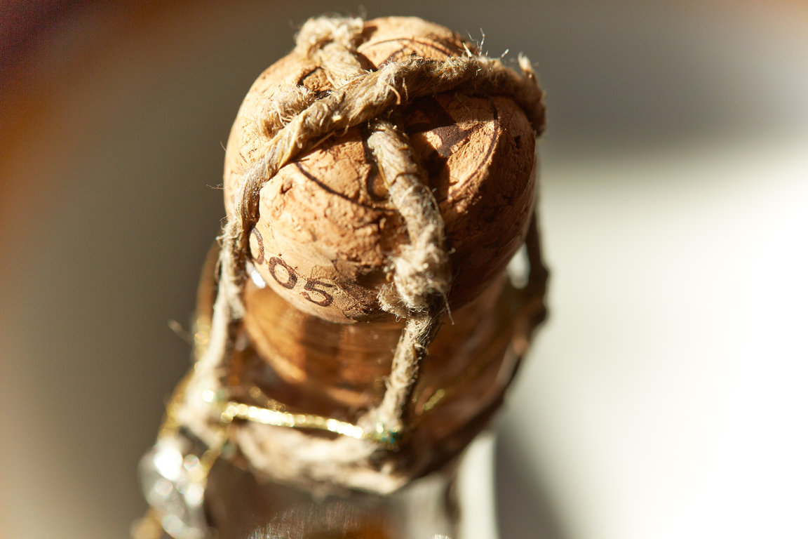 Muselet en corde posé en croix Louis Dubosquet Champagne Grand Cru