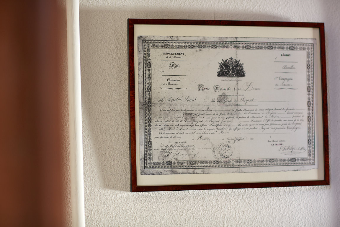 Certificate signed by Louis Dubosquet - Mayor of Bassac